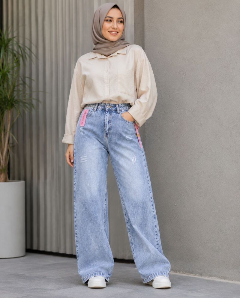 شلوار جین نیم بگ آبی روشن